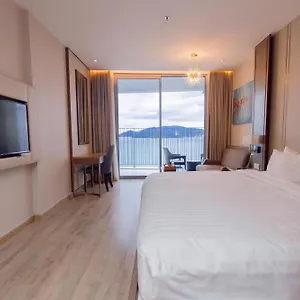 Moonlight Bay Panorama Condotel Ocean View Нячанг